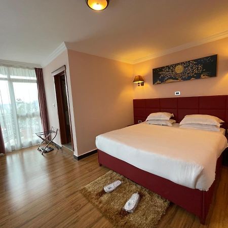 Moonlight Hotel Addis Ababa Exterior foto